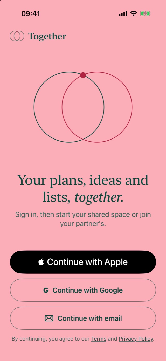 Welcome screen with two overlapping rings and buttons to continue with Apple, Google or email.